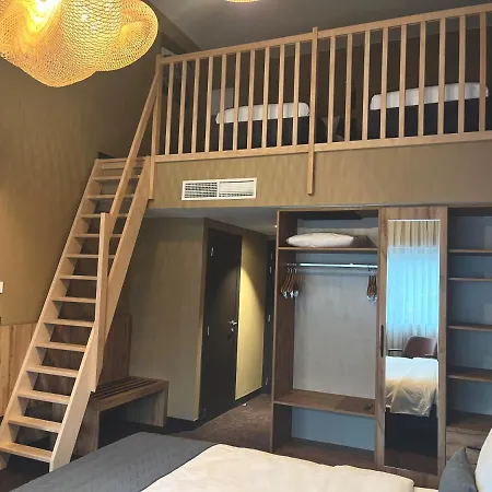 Le 830 Hotel