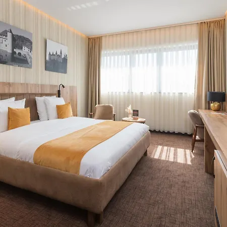 Le 830 Hotel 4*
