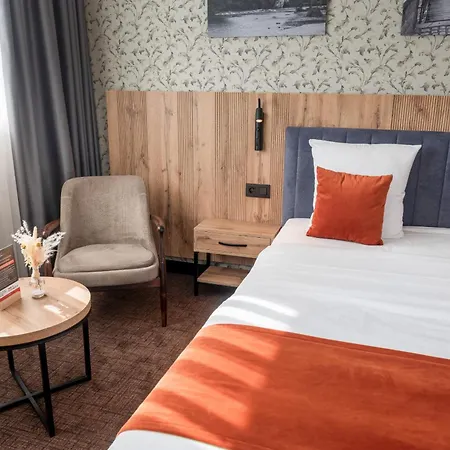 Le 830 Hotel 4*