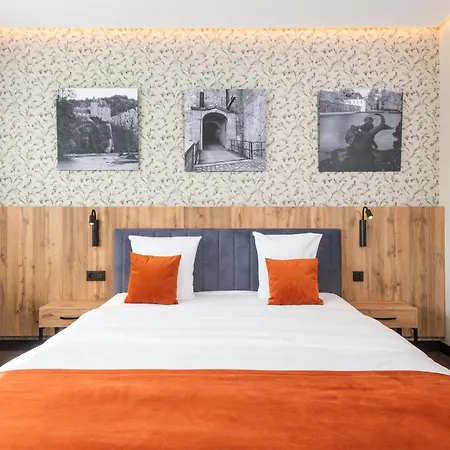Hotel Le 830 4*