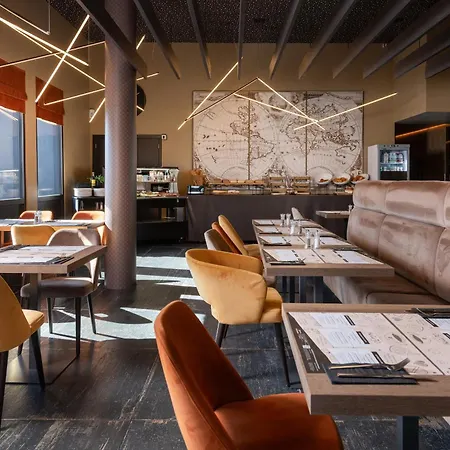 Le 830 Hotel 4*